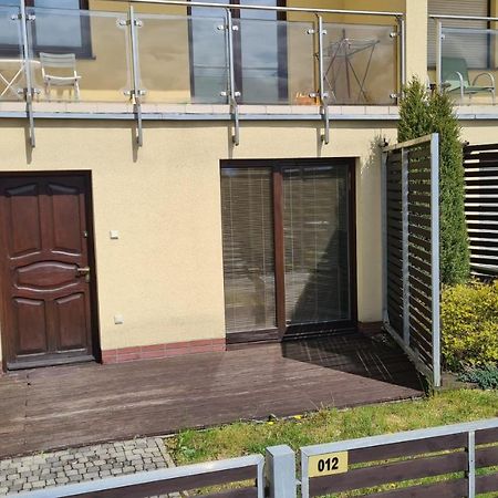 Apartamencik Z Ogrodkiem / Apartment With Garden Sarbinowo Exterior photo